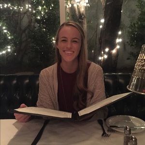 Meet your Posher, Lauren